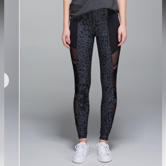 Just Breath Animal Print Size 8 Pant - Picture 2 of 13